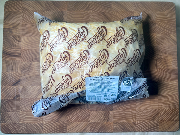 Сыр 1 кг ГОРНЫЙ СЫРОВАР (Паутинка со вкусом красной икры) в Волгограде